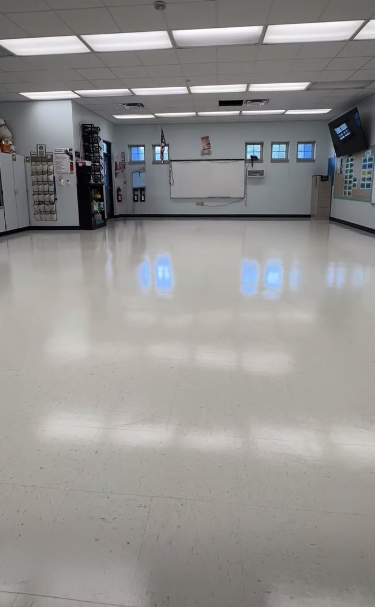 Glossy multipurpose room floor after strip and wax
